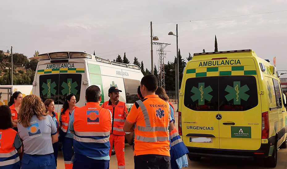 Efectivos del Centro de Emergencias Sanitarias.